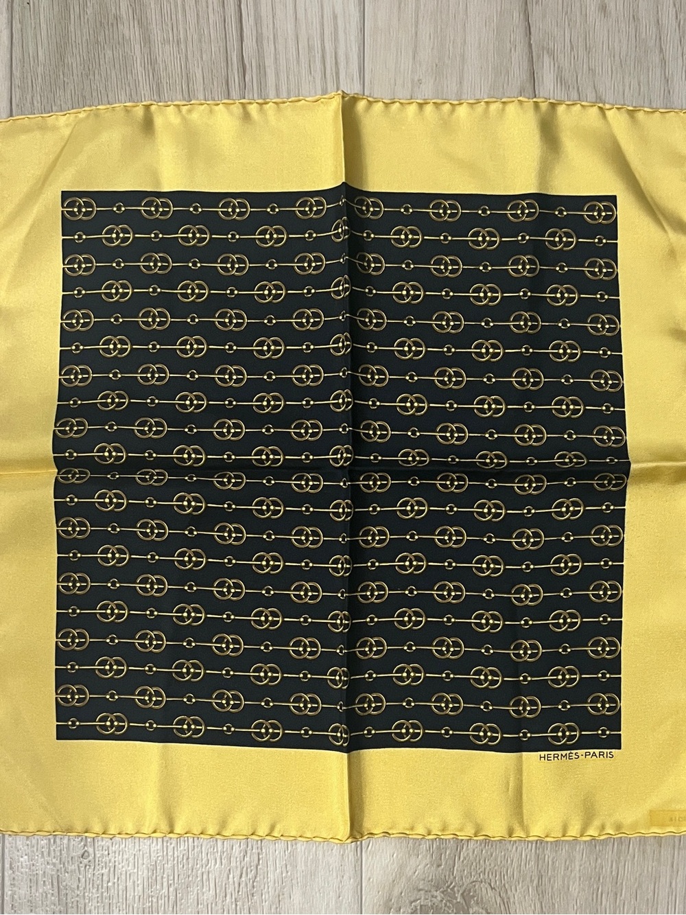 Hermès Gavroche, equestrian horsebit silk scarf
